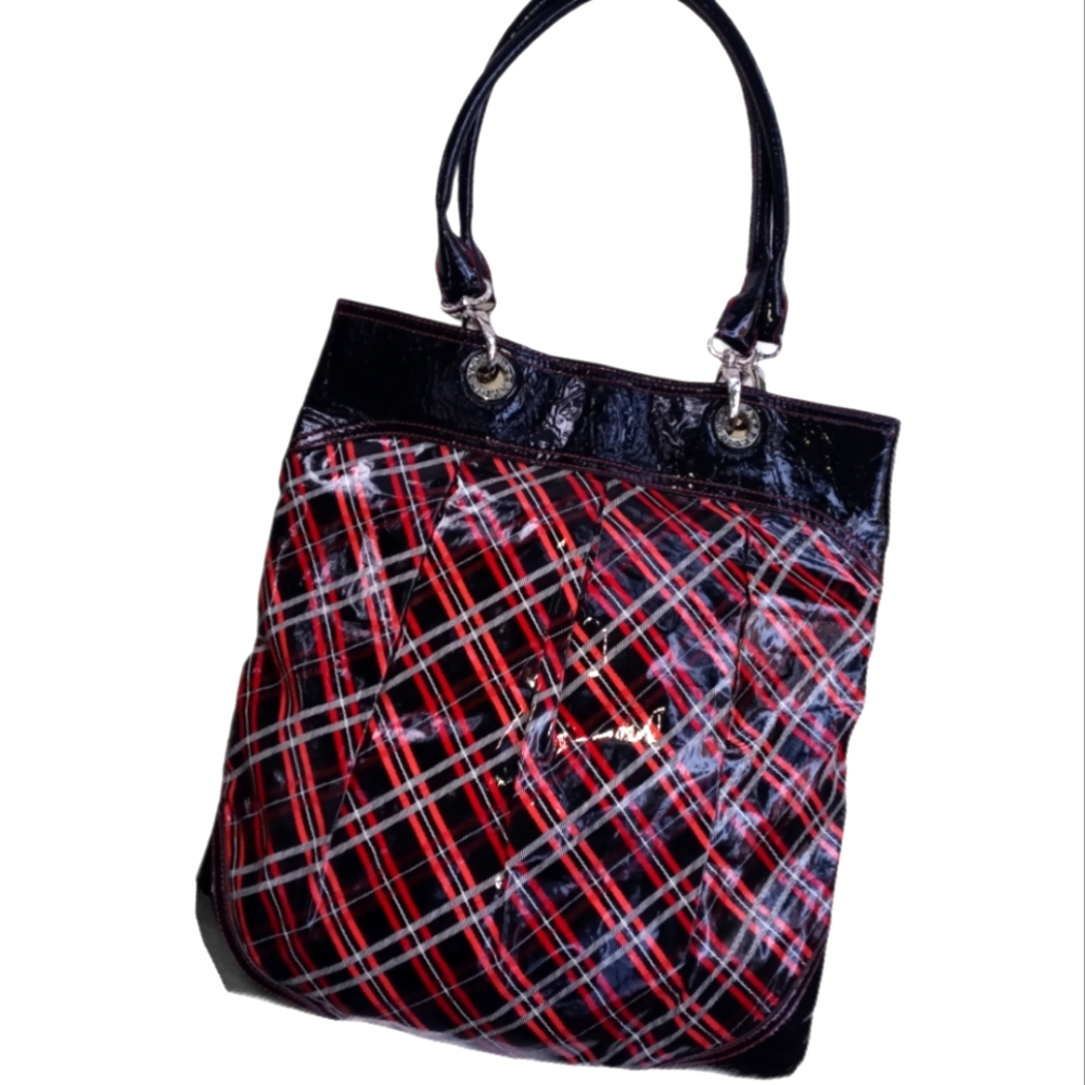 Vera Bradley  Patent Tote